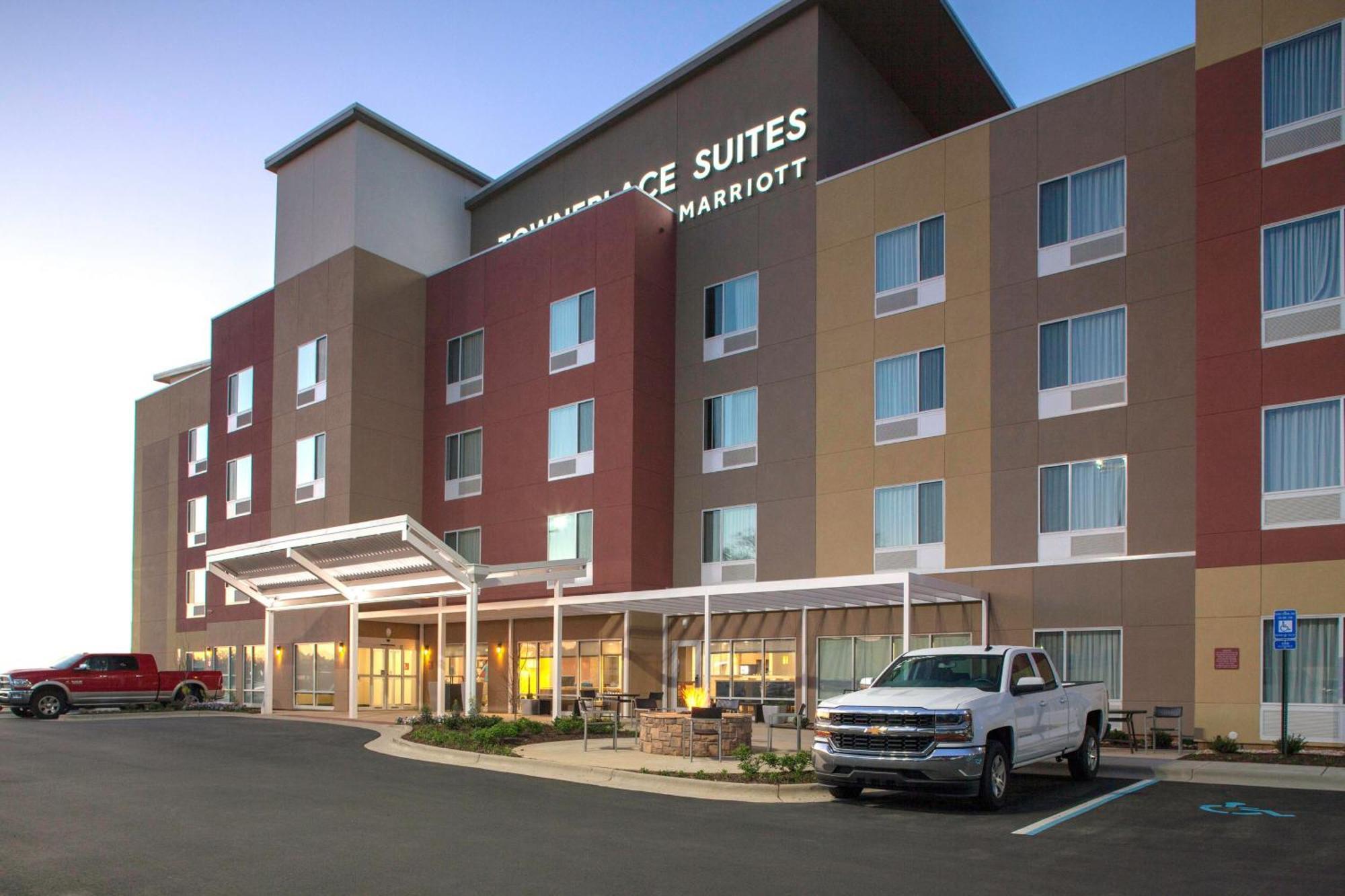 Towneplace Suites By Marriott Albany Exterior photo
