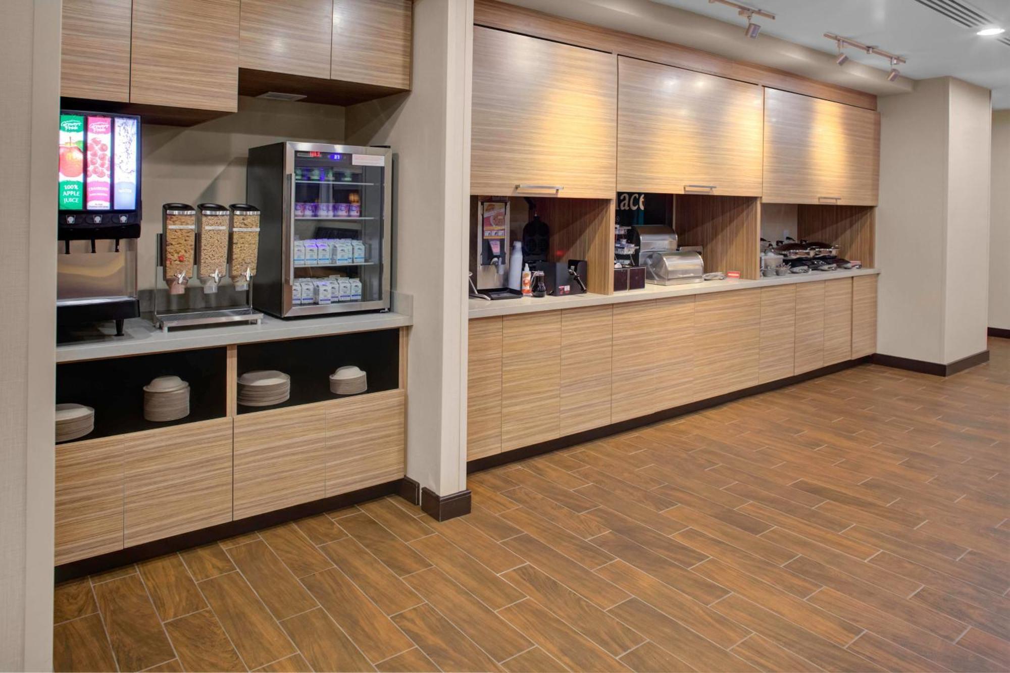 Towneplace Suites By Marriott Albany Exterior photo